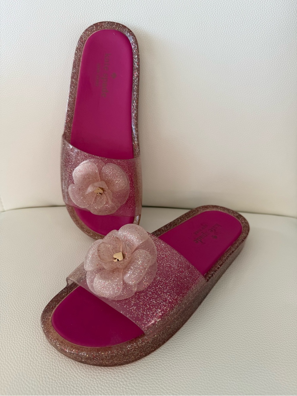 Kate Spade New York Flower 8 (7-7.5) Spade Logo Jelly Slides Pink Glitter Womens